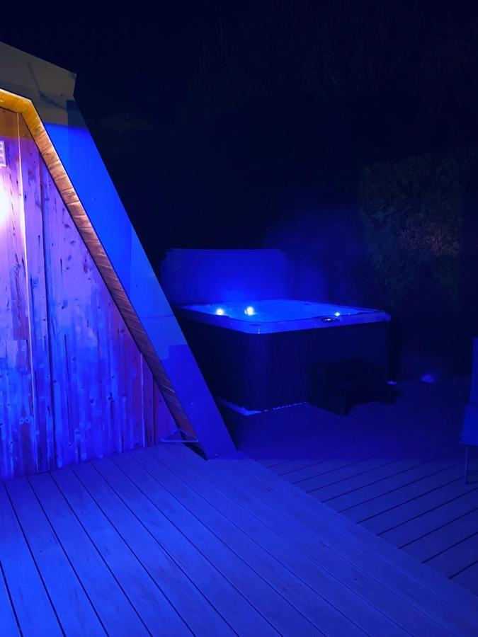 Au-Doux-Altic Chalet Romantique Avec Jacuzzi Et Sauna Metabief Ngoại thất bức ảnh