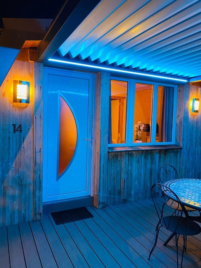 Au-Doux-Altic Chalet Romantique Avec Jacuzzi Et Sauna Metabief Ngoại thất bức ảnh